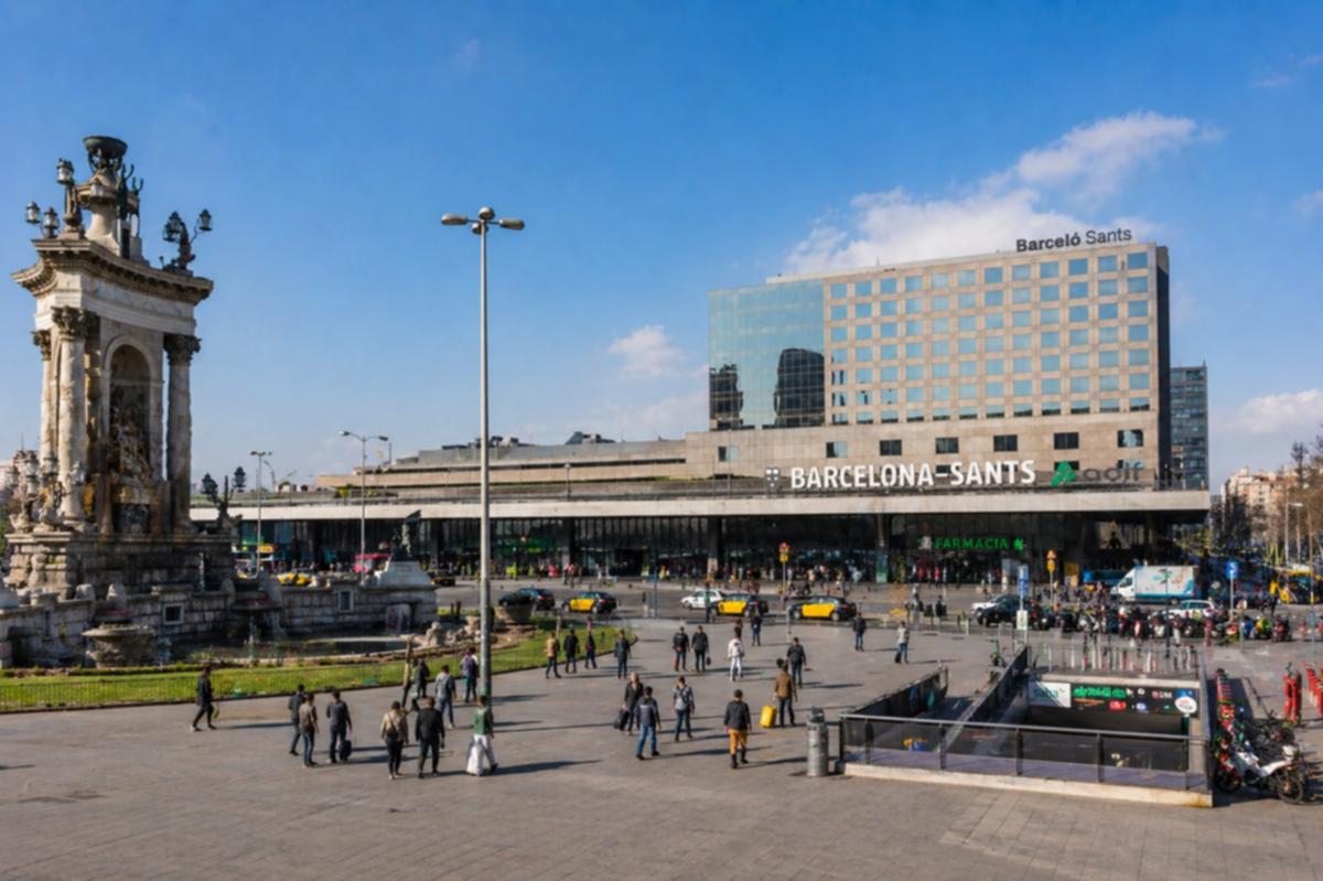 Zugang zwischen U-Bahn-Linien L1 und L5 in Barcelona für ein Jahr gesperrt in Barcelona (Barcelona Sants)