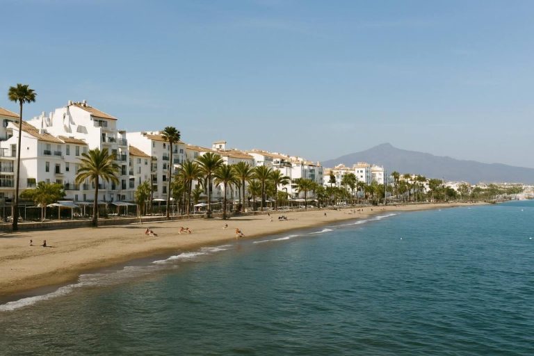 Estepona: Neugestaltung des Parque de la Constitución und weiterer Plätze abgeschlossen