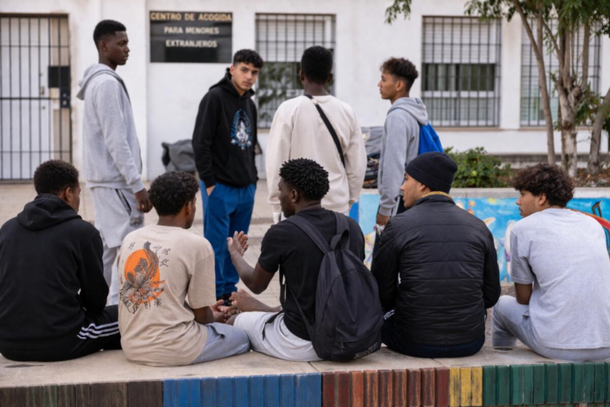 Spanien plant Regularisierung für bis zu 1,3 Millionen Migranten – Leben (Jugendliche Migranten)